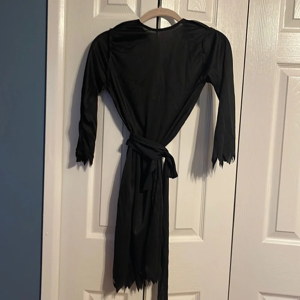 NEW Fade In Fade Out Phantom costume by Spirit Halloween child size small 4-6